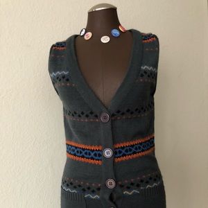 Patterned button vest 🌚